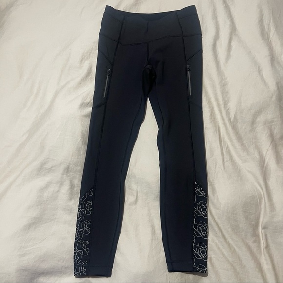 Lululemon Limited Edition Lucent Ice Queen Tight Size 6 - Picture 11 of 12